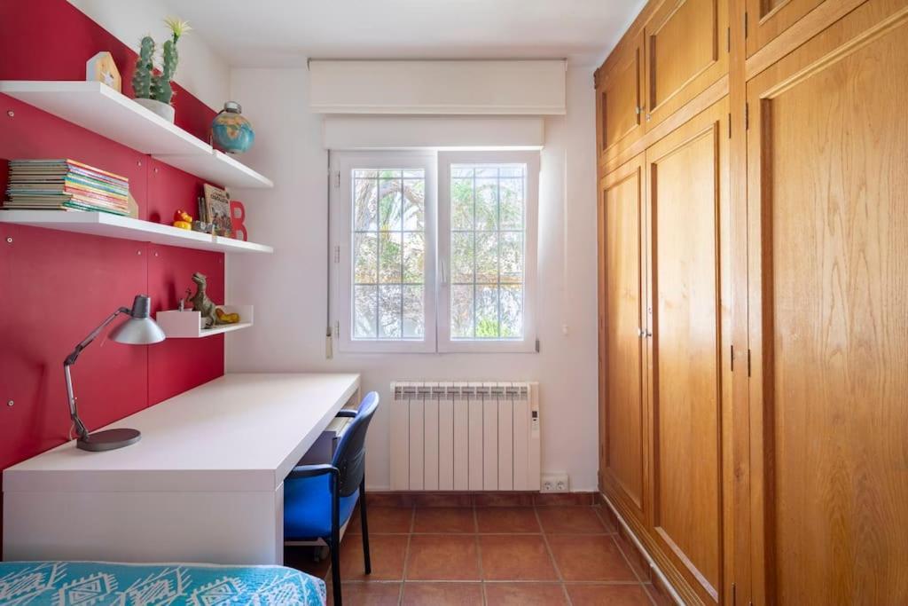 Balcones Villa *